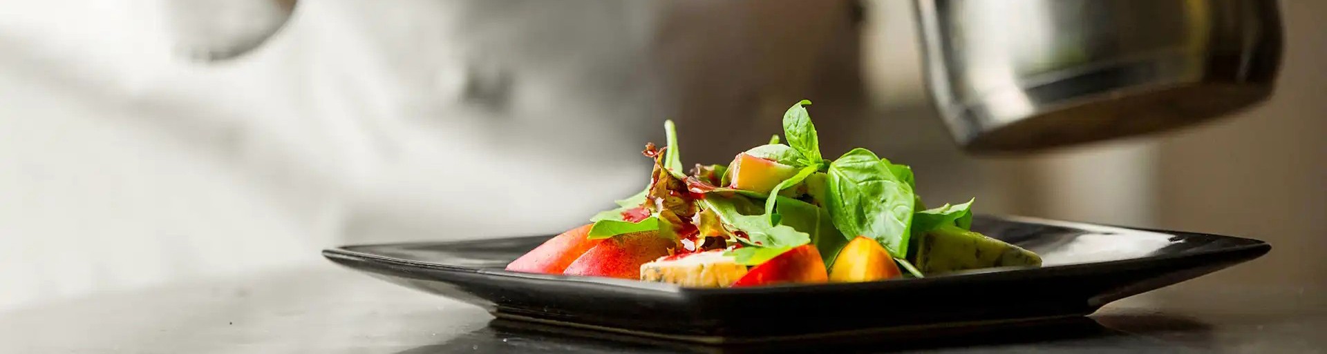 Gourmet food delivery for mega yachts